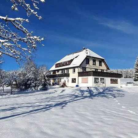 Haus Schoenblick Apartamento Kniebis