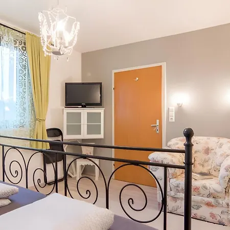 Haus Schoenblick Apartamento *